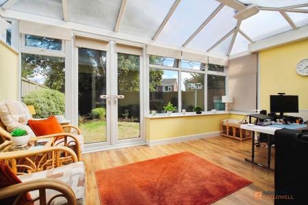 2 bedroom Semi-detached bungalow for sale in Goodes Avenue, Syston, LE7