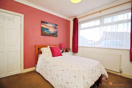 2 bedroom Semi-detached bungalow for sale in Goodes Avenue, Syston, LE7