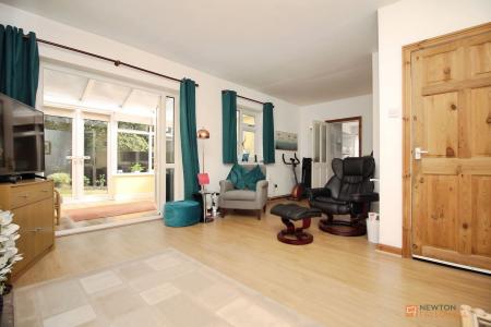 2 bedroom Semi-detached bungalow for sale in Goodes Avenue, Syston, LE7
