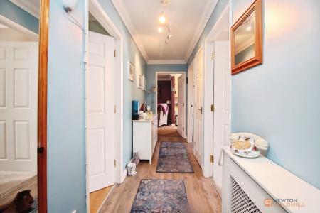 2 bedroom Flat for sale in Riverdale Close, Syston, LE7