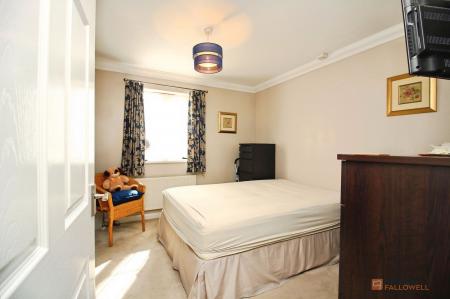 2 bedroom Flat for sale in Riverdale Close, Syston, LE7