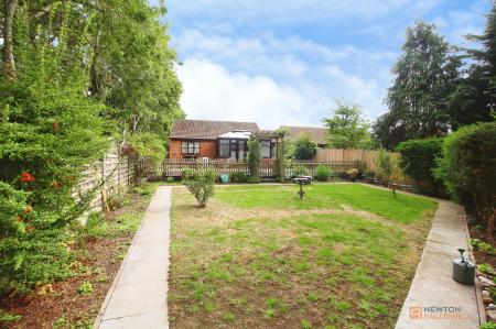 2 bedroom Detached bungalow for sale in Primrose Way, Queniborough, LE7
