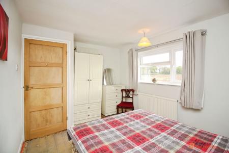 3 bedroom Semi-detached house for sale in Paske Avenue, Gaddesby, LE7