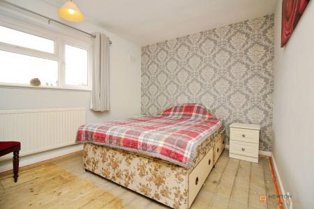 3 bedroom Semi-detached house for sale in Paske Avenue, Gaddesby, LE7
