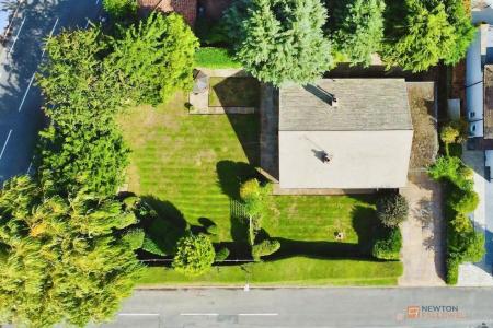2 bedroom Detached bungalow for sale in The Meadway, Syston, LE7