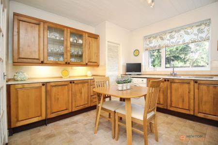 2 bedroom Detached bungalow for sale in The Meadway, Syston, LE7