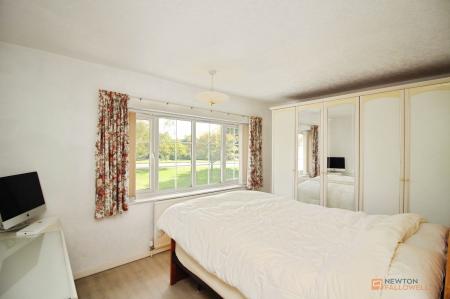 3 bedroom Detached house for sale in Broome Avenue, East Goscote, LE7