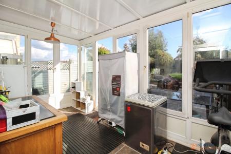 2 bedroom Semi-detached house for sale in Windmill Avenue, Birstall, LE4
