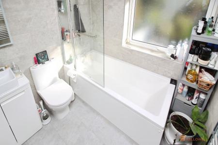 2 bedroom Semi-detached house for sale in Windmill Avenue, Birstall, LE4