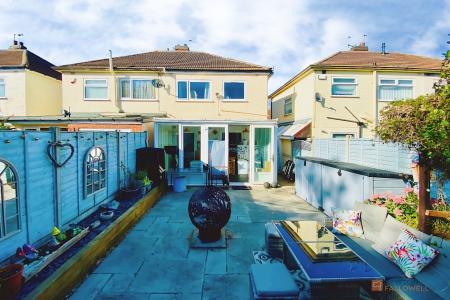 2 bedroom Semi-detached house for sale in Windmill Avenue, Birstall, LE4