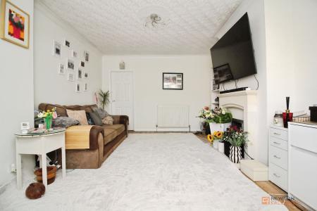2 bedroom Semi-detached house for sale in Windmill Avenue, Birstall, LE4