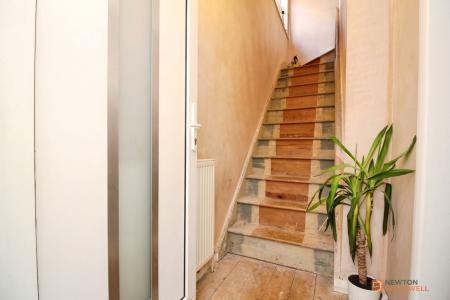 2 bedroom Semi-detached house for sale in Windmill Avenue, Birstall, LE4
