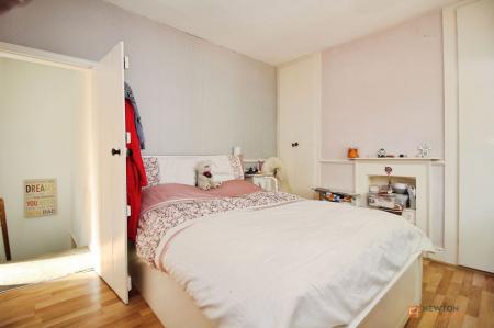 2 bedroom Semi-detached house for sale in Church Lane, Thurmaston, LE4