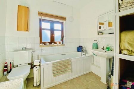 2 bedroom Semi-detached house for sale in Church Lane, Thurmaston, LE4