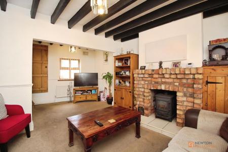 2 bedroom Semi-detached house for sale in Church Lane, Thurmaston, LE4