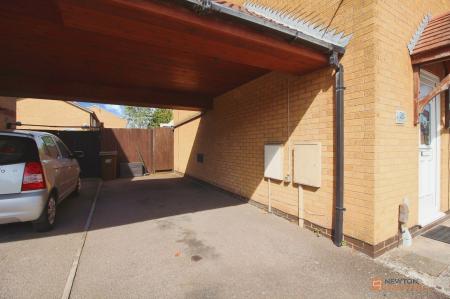 2 bedroom Semi-detached house for sale in Moorland Road, Syston, LE7