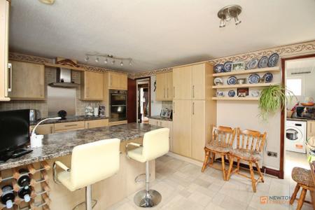 2 bedroom Detached bungalow for sale in Rupert Crescent, Queniborough, LE7