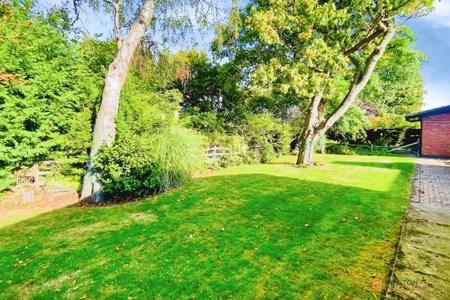 2 bedroom Detached bungalow for sale in Rupert Crescent, Queniborough, LE7