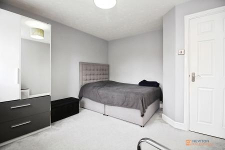 3 bedroom Detached house for sale in Stanier Drive, Leicester, LE4