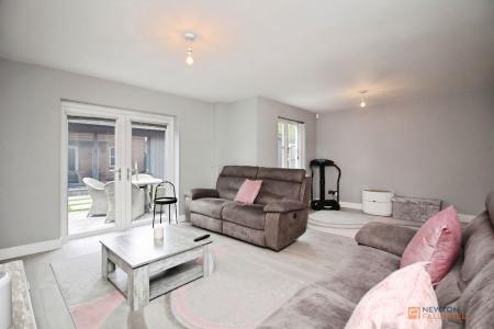 3 bedroom Detached house for sale in Stanier Drive, Leicester, LE4