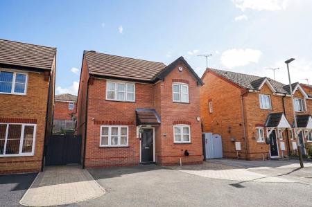 3 bedroom Detached house for sale in Stanier Drive, Leicester, LE4