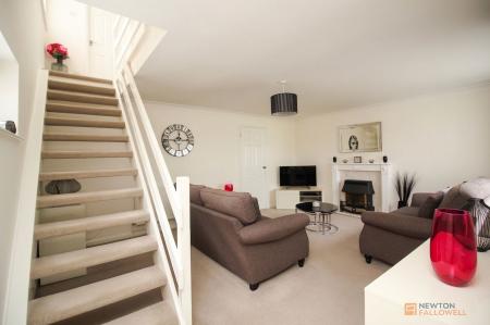 3 bedroom Semi-detached house for sale in Goodes Lane, Syston, LE7