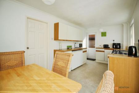 3 bedroom Semi-detached house for sale in Goodes Lane, Syston, LE7