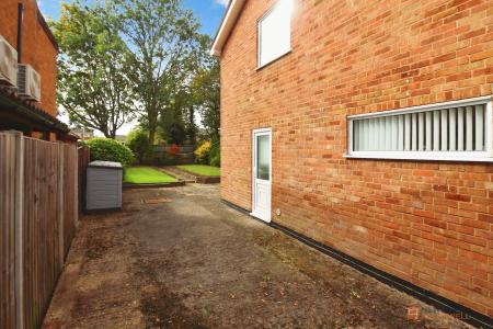 3 bedroom Semi-detached house for sale in Goodes Lane, Syston, LE7