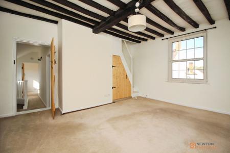 3 bedroom Cottage for sale in High Street, Syston, LE7