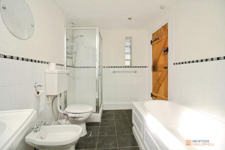3 bedroom Cottage for sale in High Street, Syston, LE7