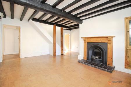 3 bedroom Cottage for sale in High Street, Syston, LE7