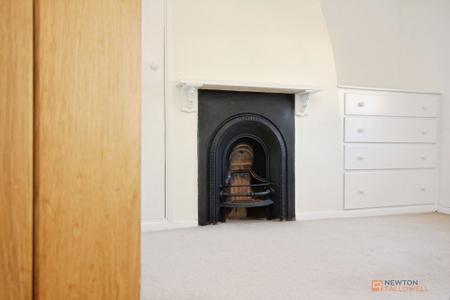 3 bedroom Cottage for sale in High Street, Syston, LE7