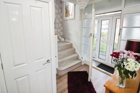 3 bedroom Semi-detached house for sale in Ambergate Drive, Birstall, LE4