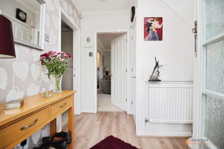 3 bedroom Semi-detached house for sale in Ambergate Drive, Birstall, LE4
