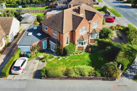 3 bedroom Semi-detached house for sale in Ambergate Drive, Birstall, LE4