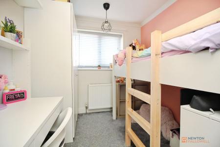 3 bedroom Semi-detached house for sale in Allington Drive, Birstall, LE4