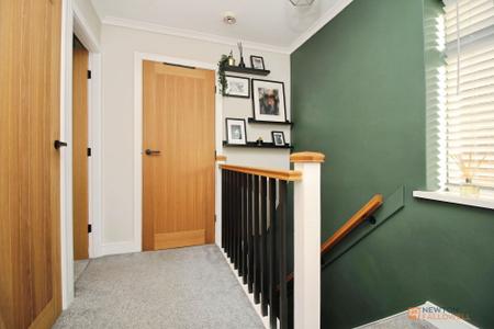 3 bedroom Semi-detached house for sale in Allington Drive, Birstall, LE4