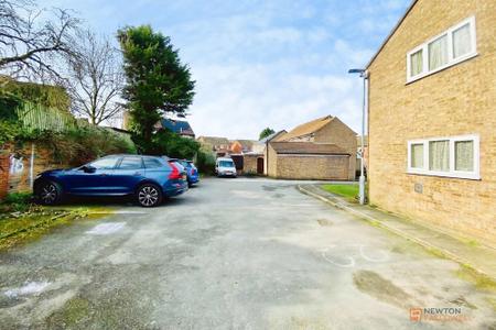 1 bedroom Terraced House for sale in Bridge Close, Thurmaston, LE4