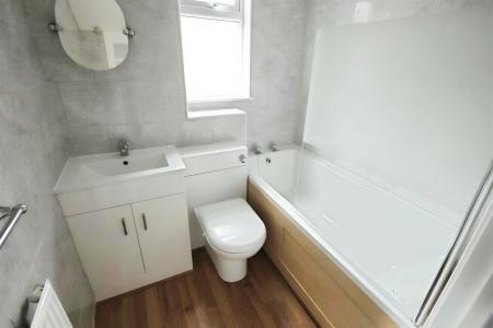 2 bedroom Semi-detached house for sale in Beedles Close, Aqueduct, Telford, TF4