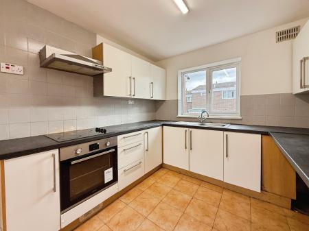 4 bedroom House for sale in Bembridge, Telford, TF3