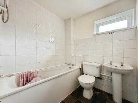 4 bedroom House for sale in Bembridge, Telford, TF3