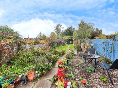 2 bedroom Semi-detached house for sale in Corndon Crescent, Shrewsbury, SY1