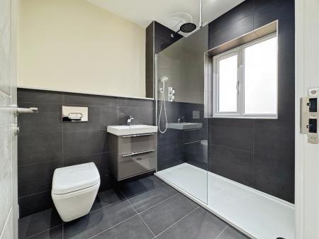 5 bedroom Detached house for sale in Donnerville Gardens, Admaston, Telford, TF5