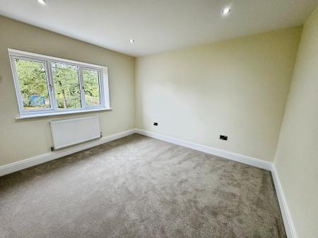 5 bedroom Detached house for sale in Donnerville Gardens, Admaston, Telford, TF5