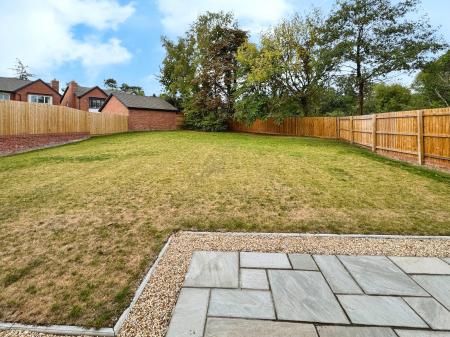 5 bedroom Detached house for sale in Donnerville Gardens, Admaston, Telford, TF5