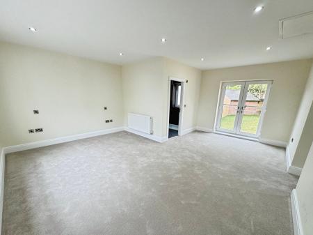 5 bedroom Detached house for sale in Donnerville Gardens, Admaston, Telford, TF5