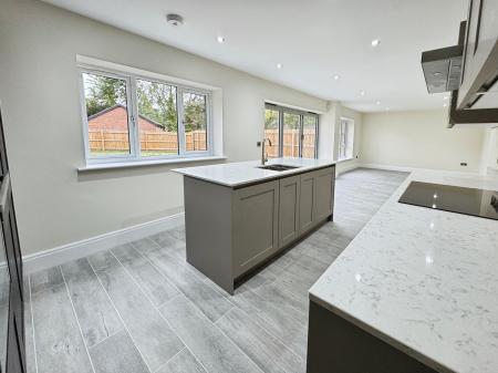 4 bedroom Detached house for sale in Donnerville Gardens, Admaston, Telford, TF5