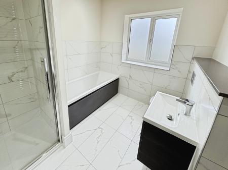 4 bedroom Detached house for sale in Donnerville Gardens, Admaston, Telford, TF5