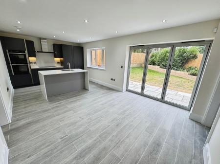 4 bedroom Detached house for sale in Donnerville Gardens, Admaston, Telford, TF5