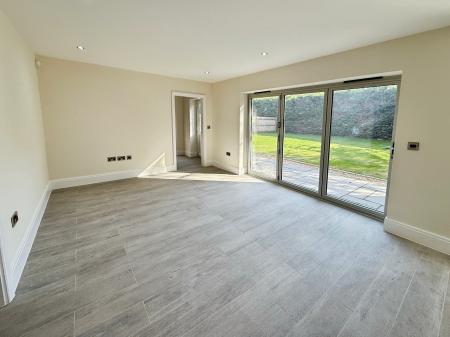 5 bedroom Detached house for sale in Donnerville Gardens, Admaston, Telford, TF5